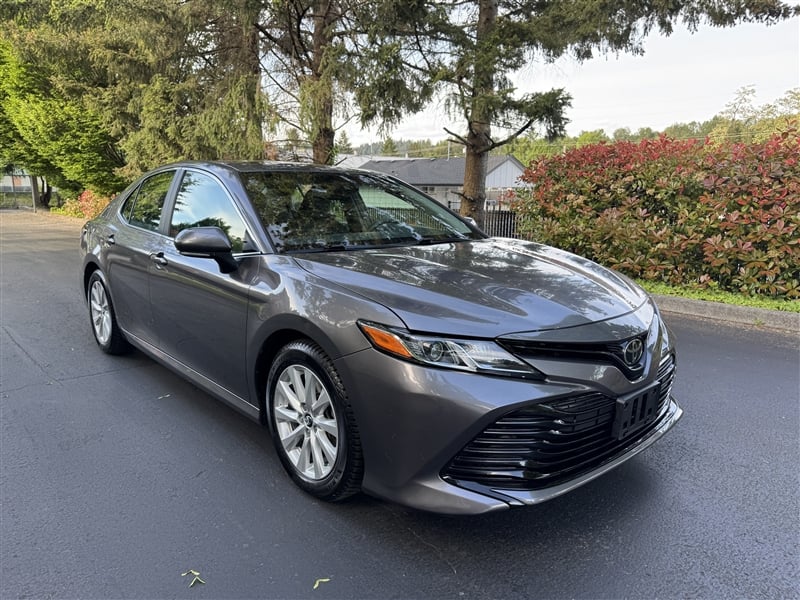 2018 Toyota Camry 2.5 Auto LE's photo